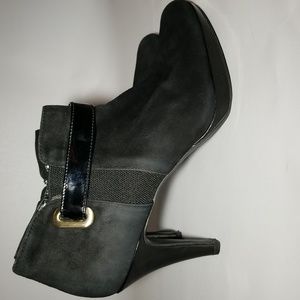 Bandolino Black,suede leather Women's platform ankle boot Shoes.